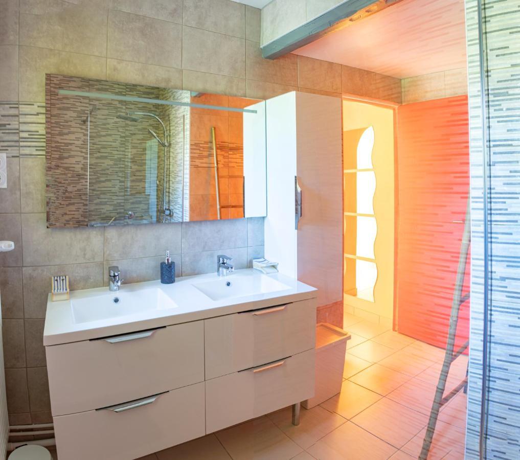 Paisible Maison entière 140m2 avec véranda vue sur la campagne Renwez Esterno foto